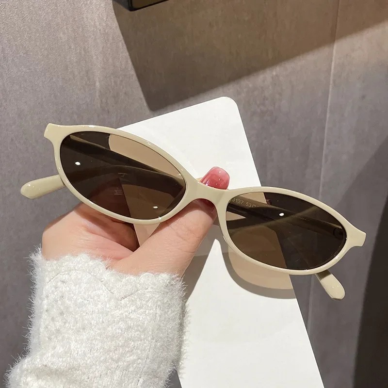 New Retro Sexy Cat Eye Sunglas - Vintage Fashion Brands ulasan dan harga