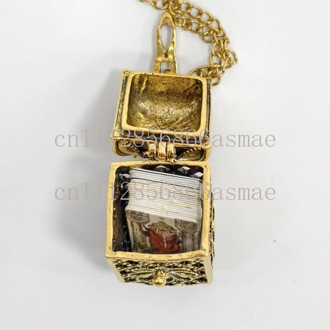 Vintage Alloy Tarot Card Penda - Vintage Fashion Necklace ulasan dan harga