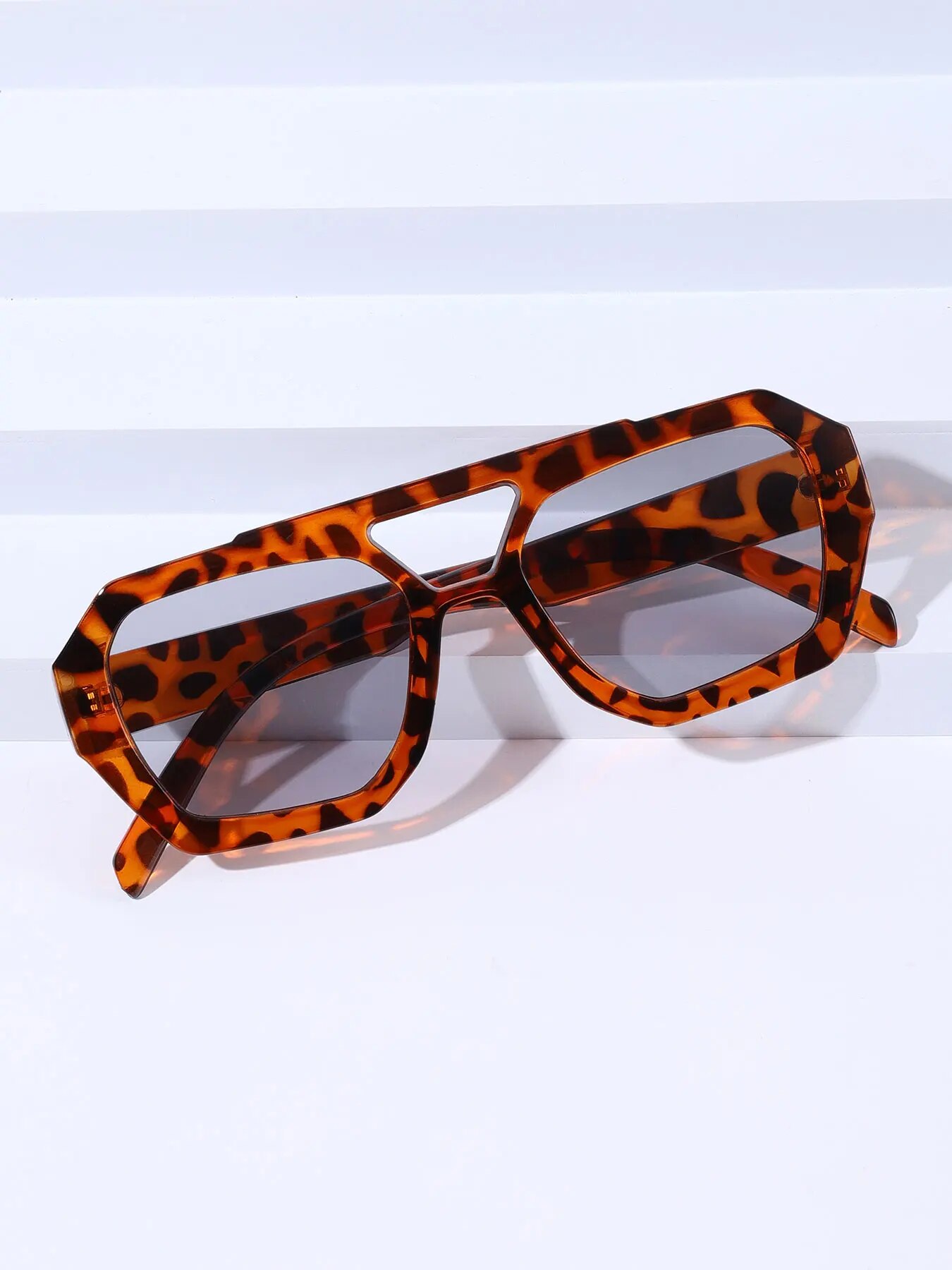 Fashion Vintage Square Irregul - Vintage Fashion Brands ulasan dan harga
