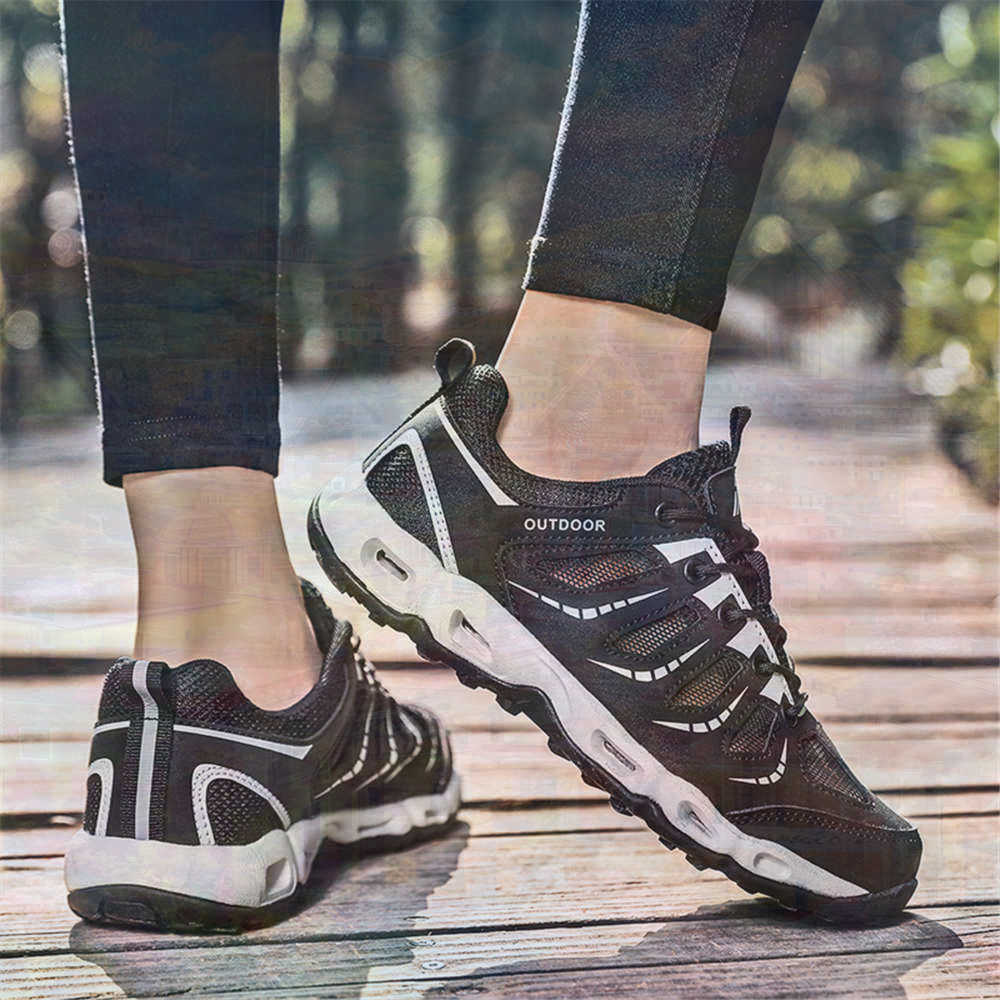 Sumer Round Tip Silver Sneaker - Vintage Fashion Reseller ulasan dan harga